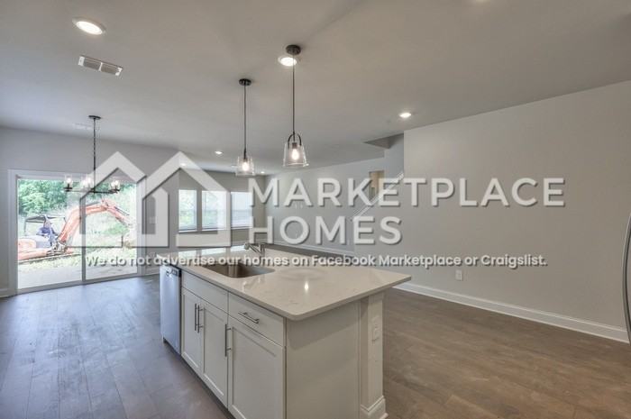 430 Long Dr - Photo 5 of 17