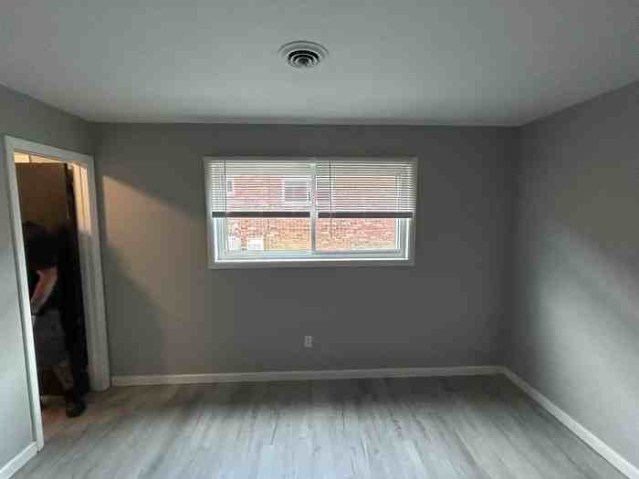 401 S Parkway Dr #401-04 - Photo 5 of 7