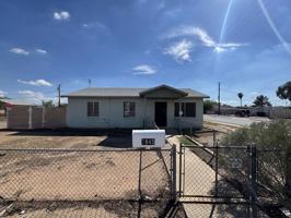 featured image of 2845 W Palm Ln
