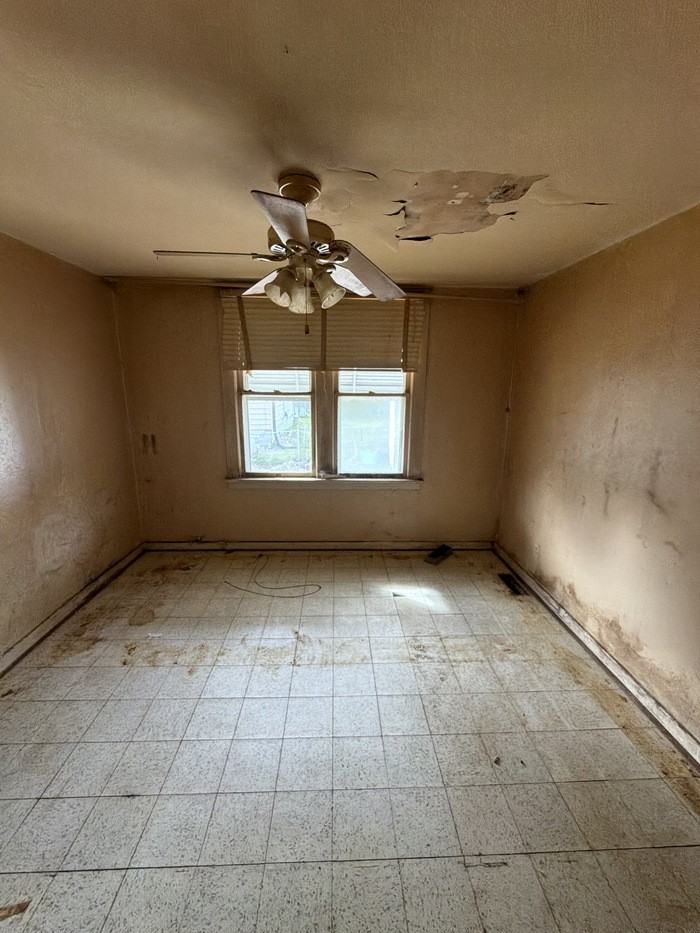 1619 Poplar St - Photo 7 of 30