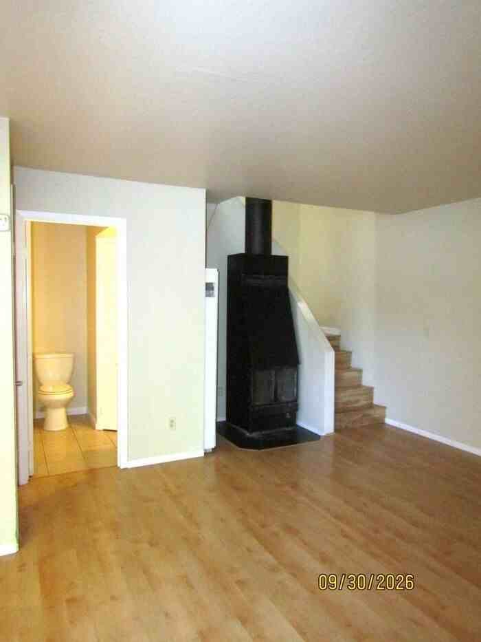 2159 W Steele Ln - Photo 7 of 20
