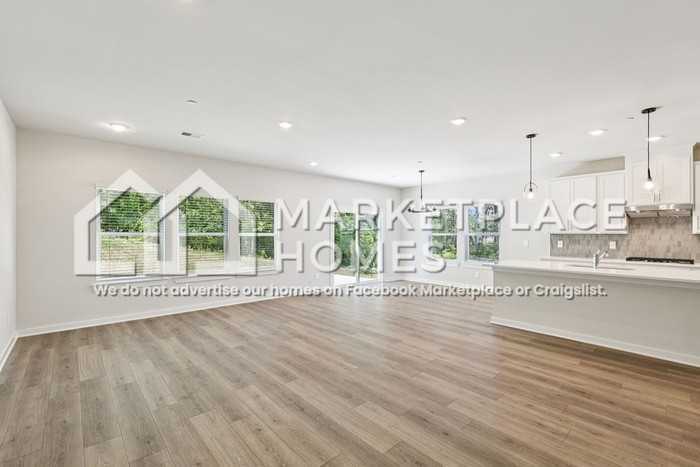 159 Blue Diamond Dr - Photo 4 of 41