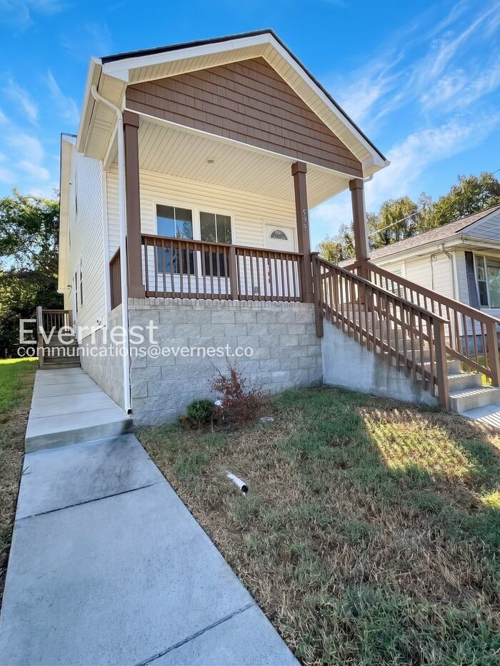 539 9th St - Photo 2 of 26