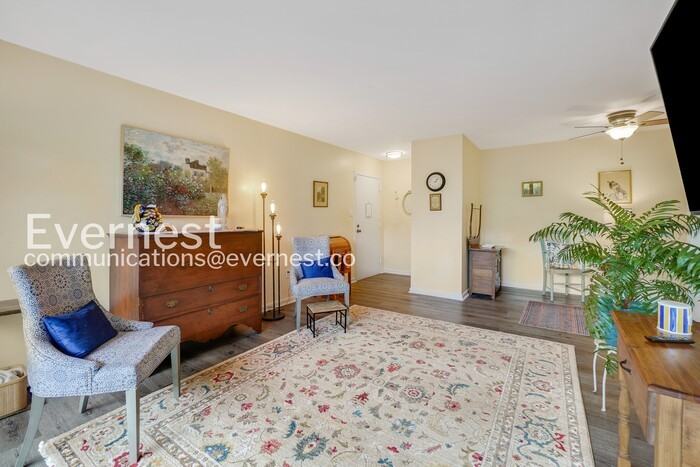 541 Florida Ave - Photo 5 of 29