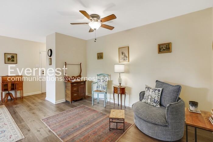 541 Florida Ave - Photo 6 of 29