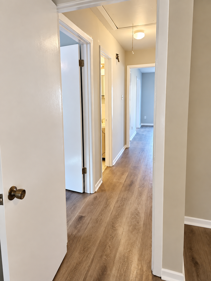1604 Lewellen Rd - Photo 5 of 13