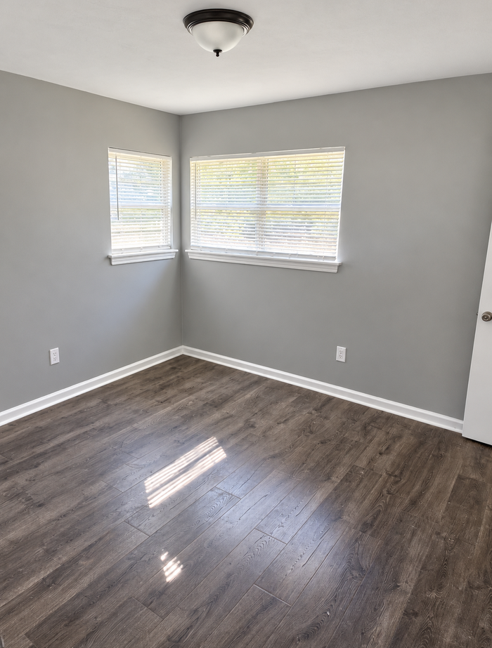 1604 Lewellen Rd - Photo 6 of 13