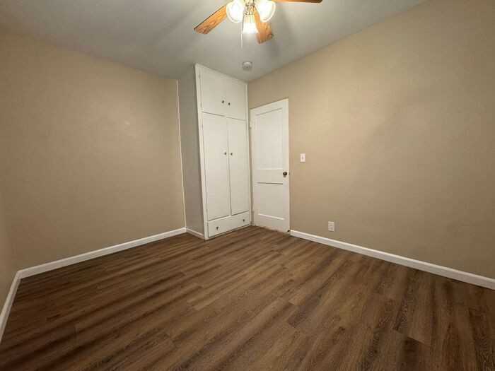 610 10th Ave - Photo 7 of 15