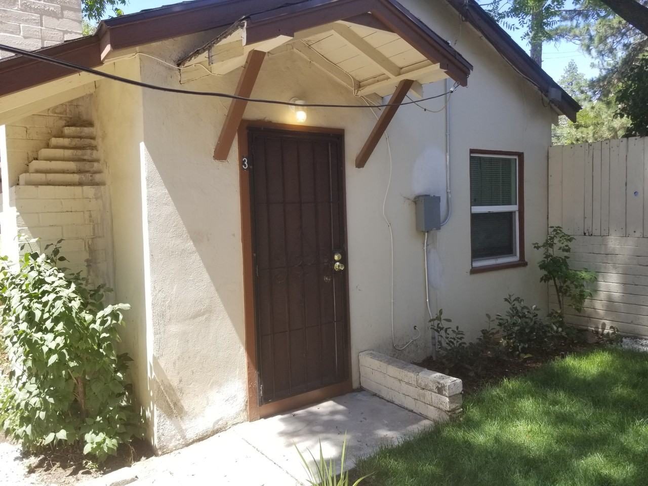 596 Friendly Ln #03
