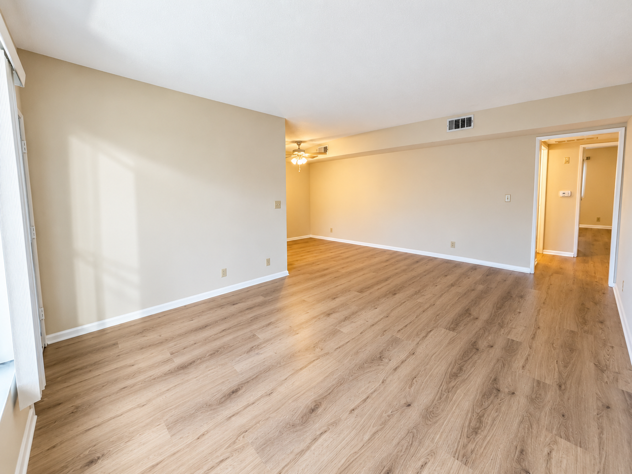 515 E Elmwood Ave #206 - Photo 4 of 18