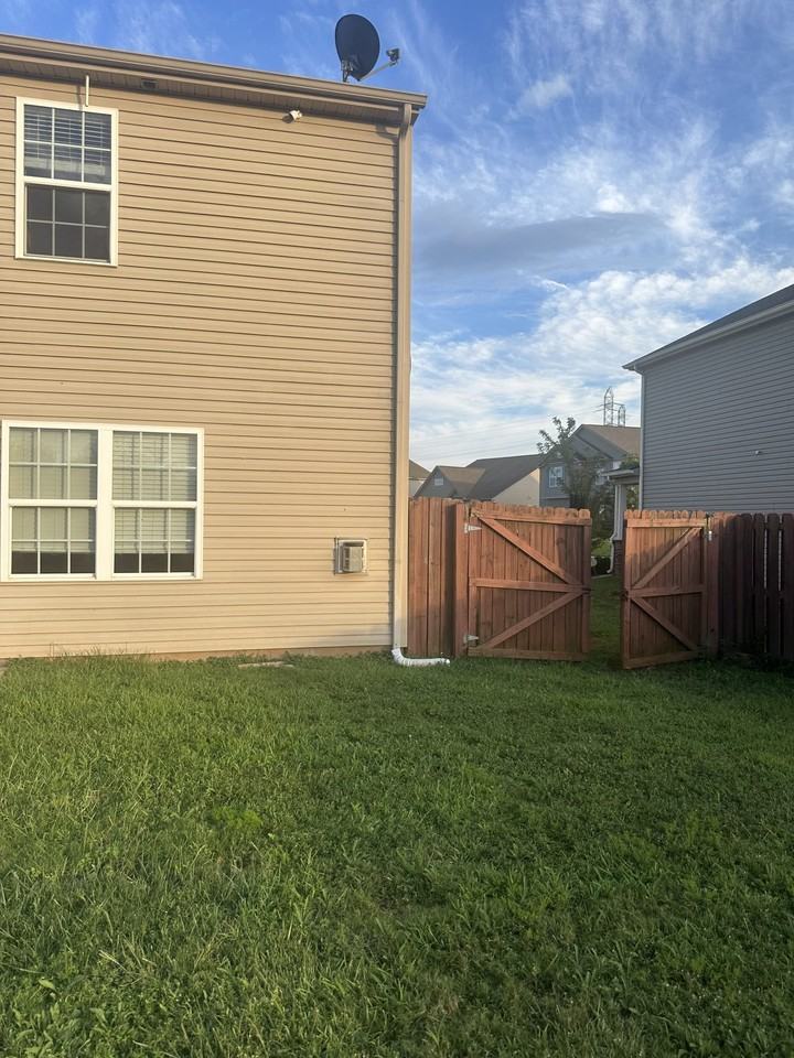 217 Hartleigh Dr #NA - Photo 4 of 7