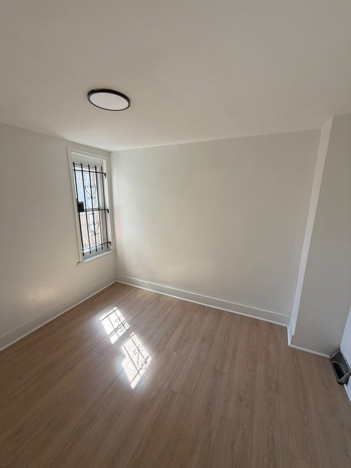 6016 Media St #NA - Photo 4 of 13
