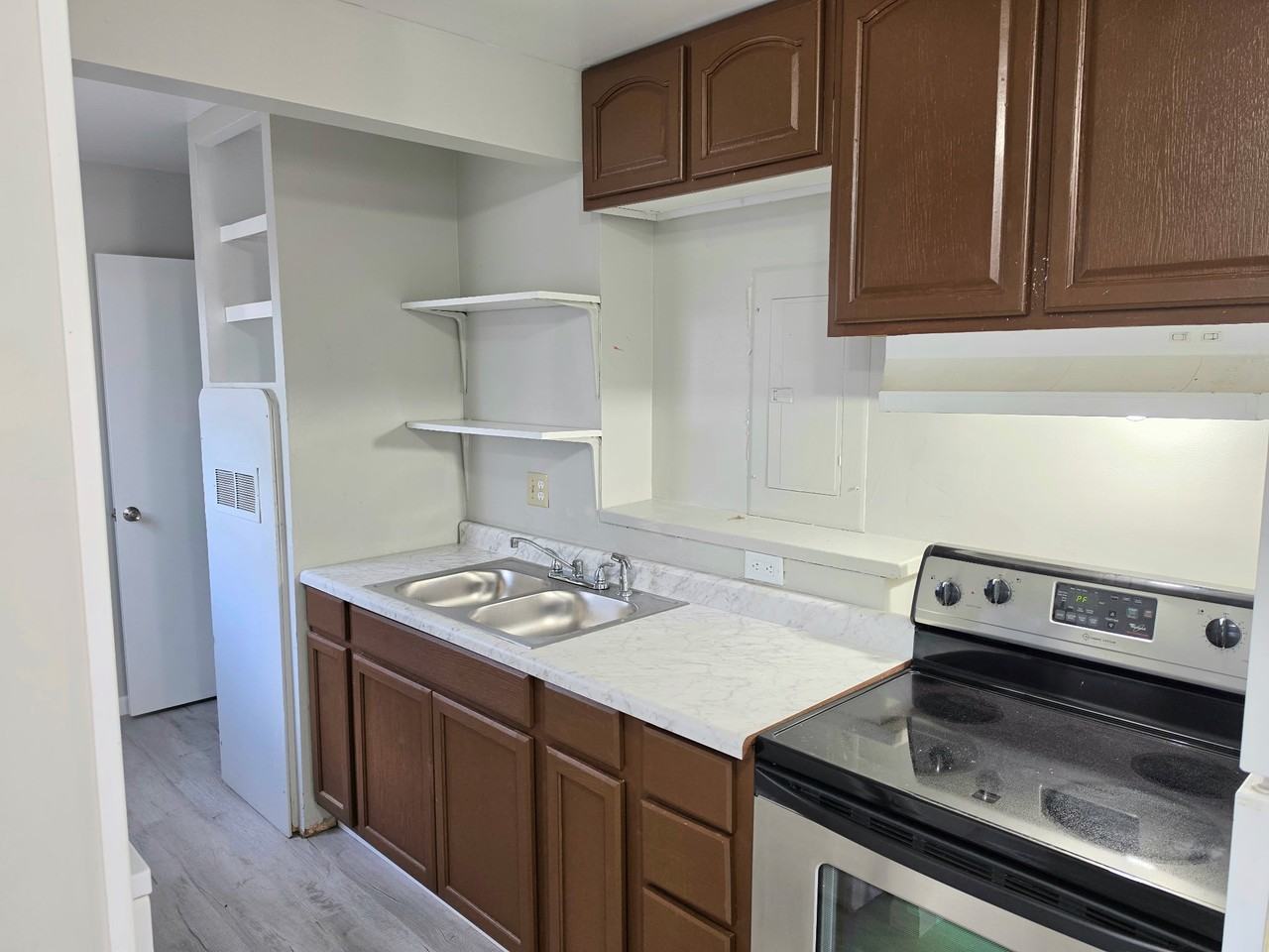 319 E College St #2 - Photo 7 of 14