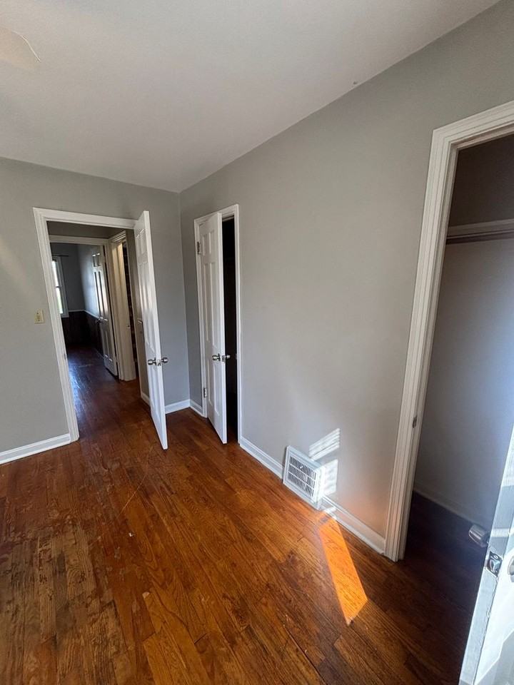 1276 Oakland Dr #NA - Photo 4 of 20