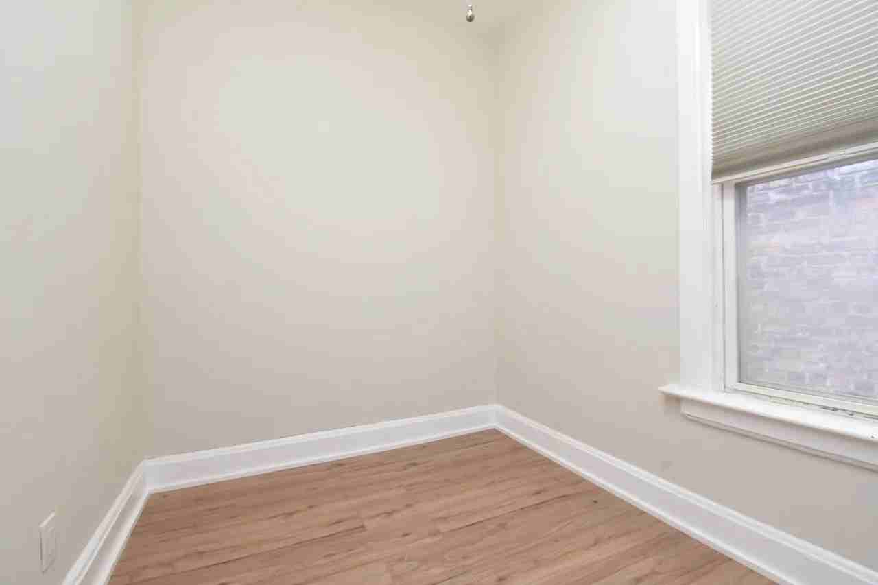 2106 N Whipple St #1 - Photo 6 of 18