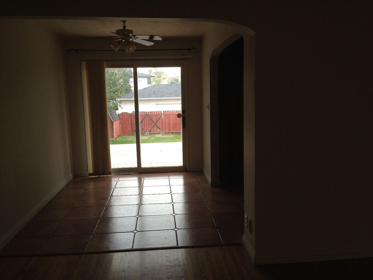 2530 11 Ave Nw - Photo 4 of 5