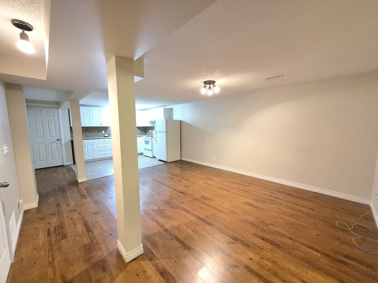 3939 14 Ave Ne - Photo 6 of 19