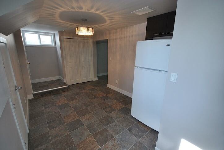 7915 B - 7915 101 Avenue Northwest - Photo 4 of 22