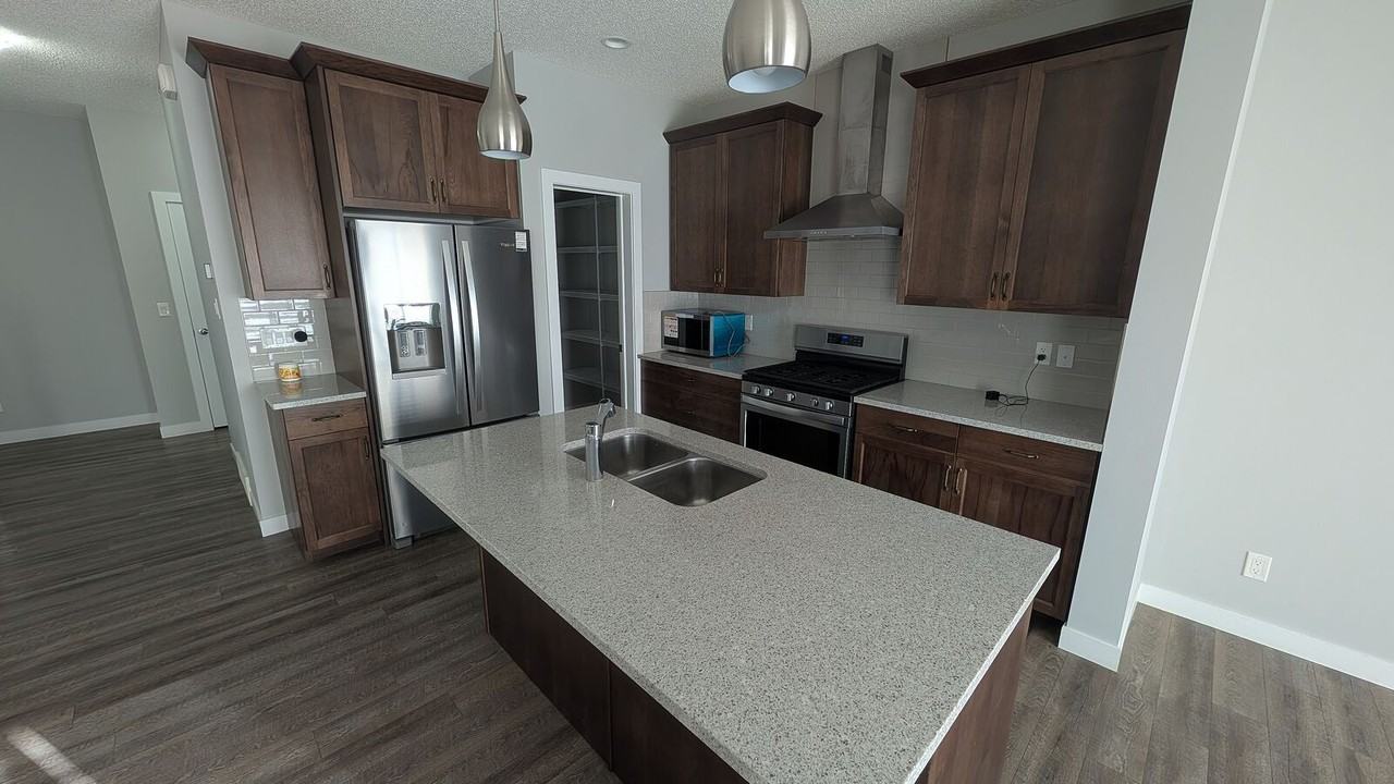 176 Savanna Lane Ne - Photo 5 of 31