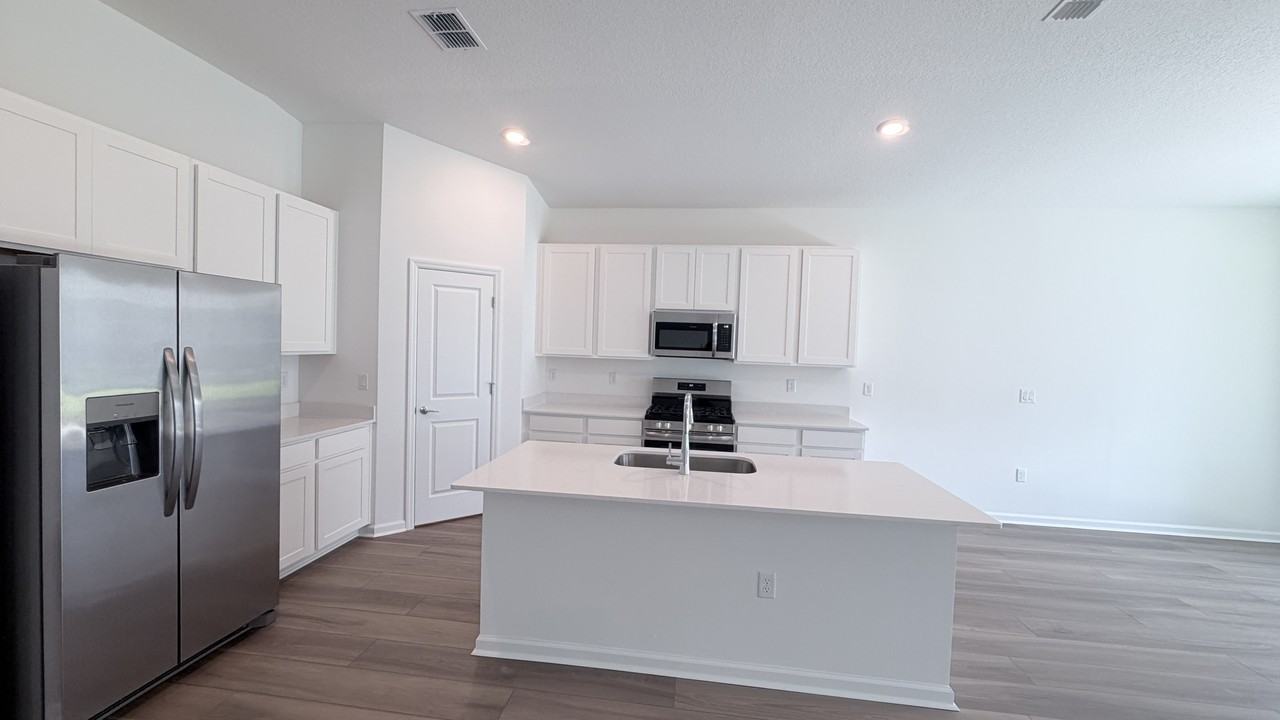 17836 Sw 68th Pl #NA - Photo 3 of 32