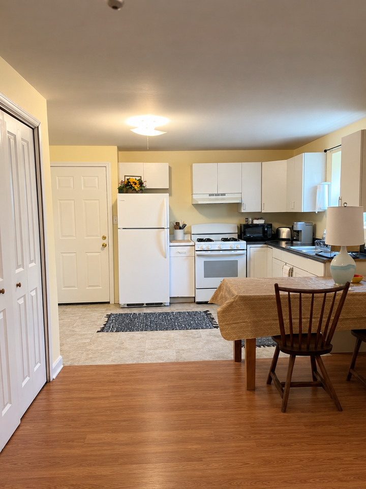 6 Washington Ave #A - Photo 2 of 6
