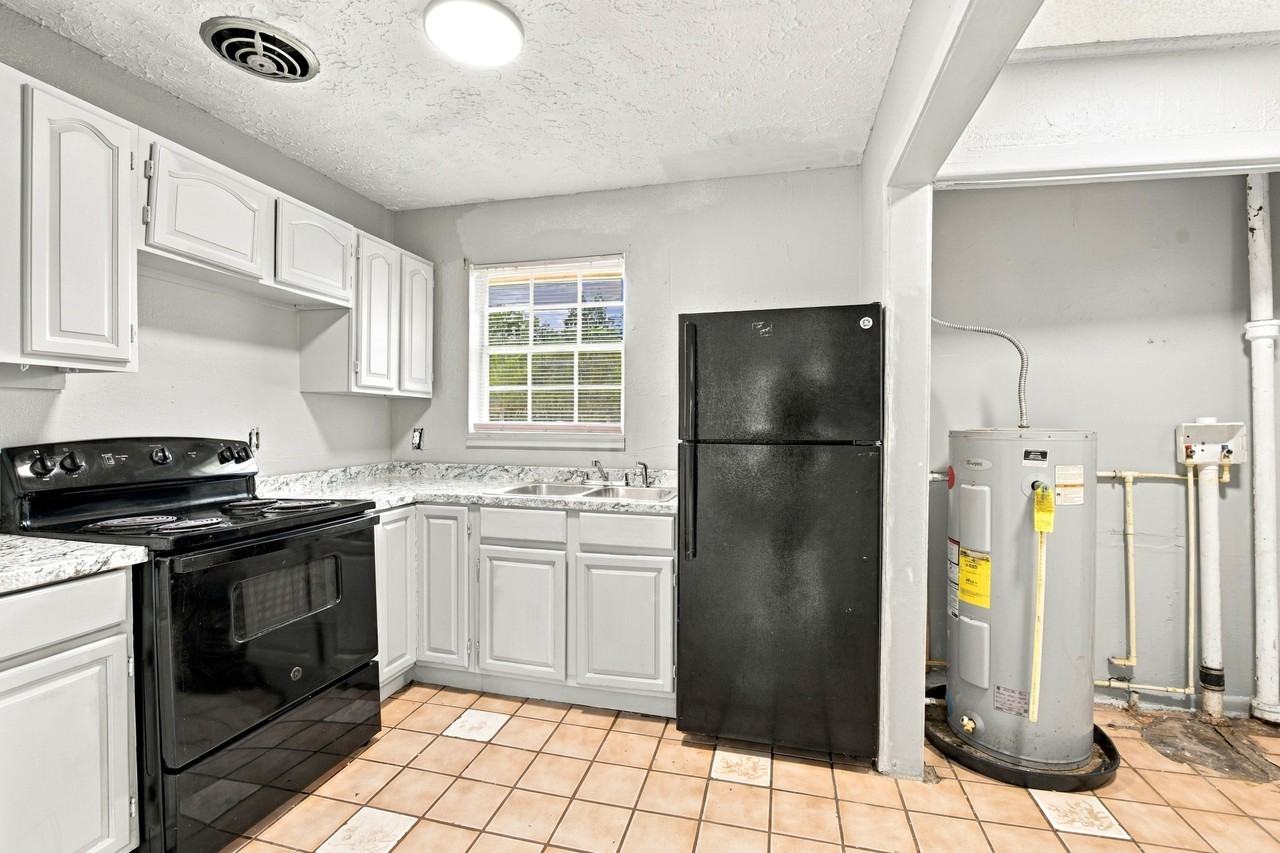 9504 Waynesboro Ave #NA - Photo 6 of 11