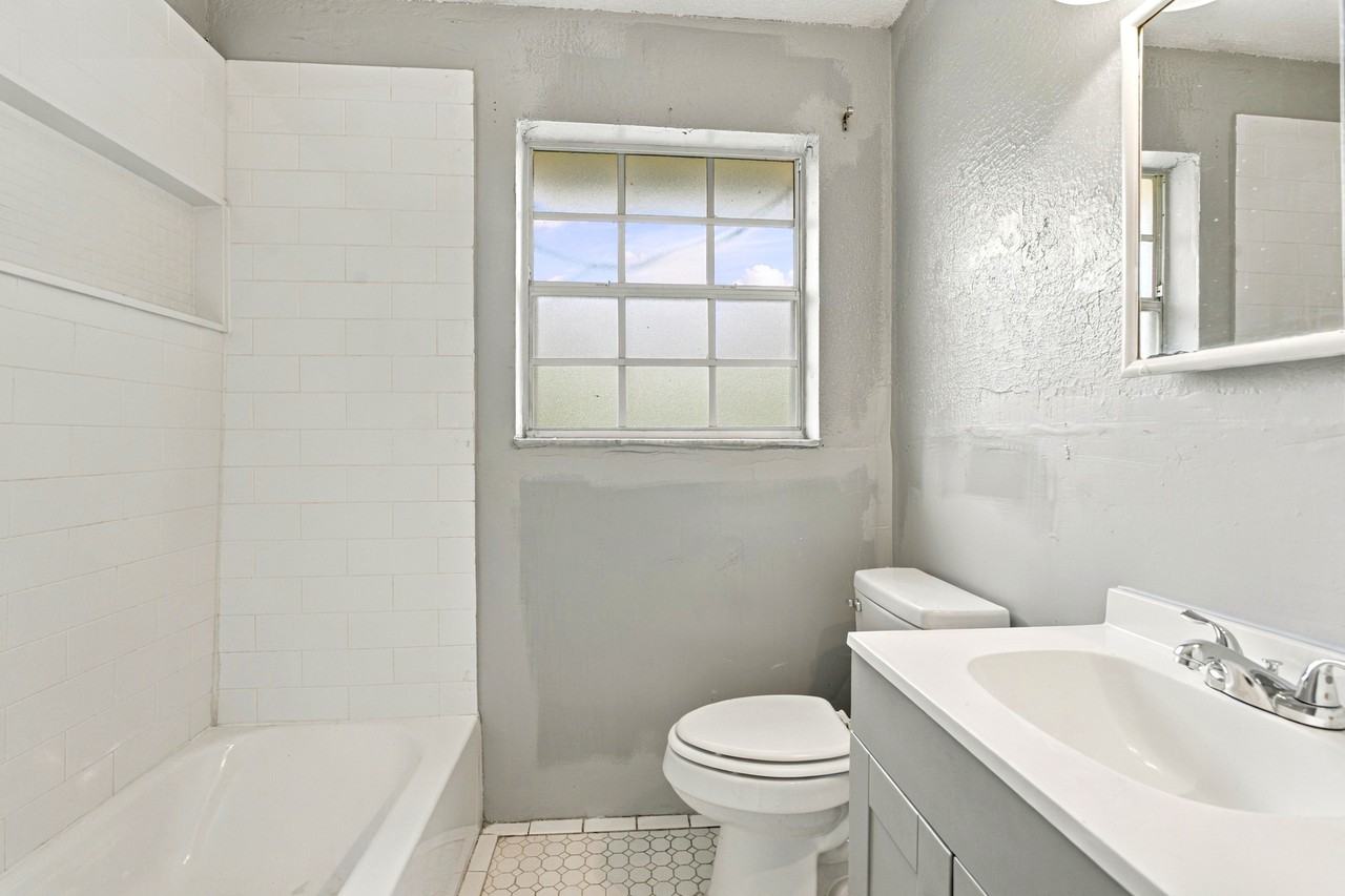 9504 Waynesboro Ave #NA - Photo 7 of 11
