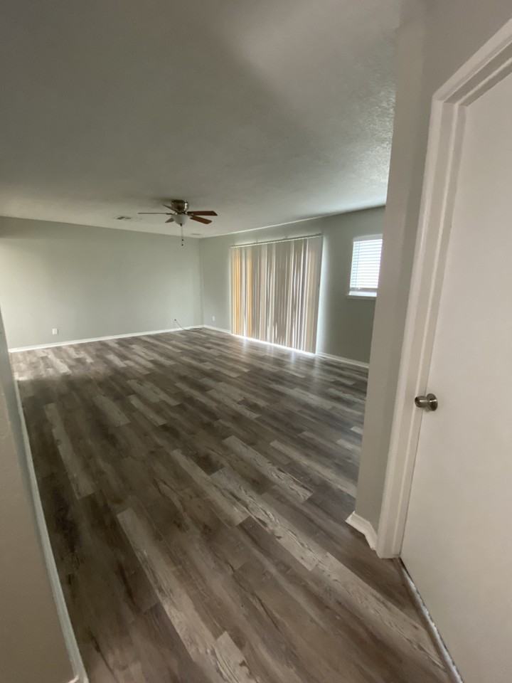 2091 Leoni Dr #NA - Photo 3 of 16