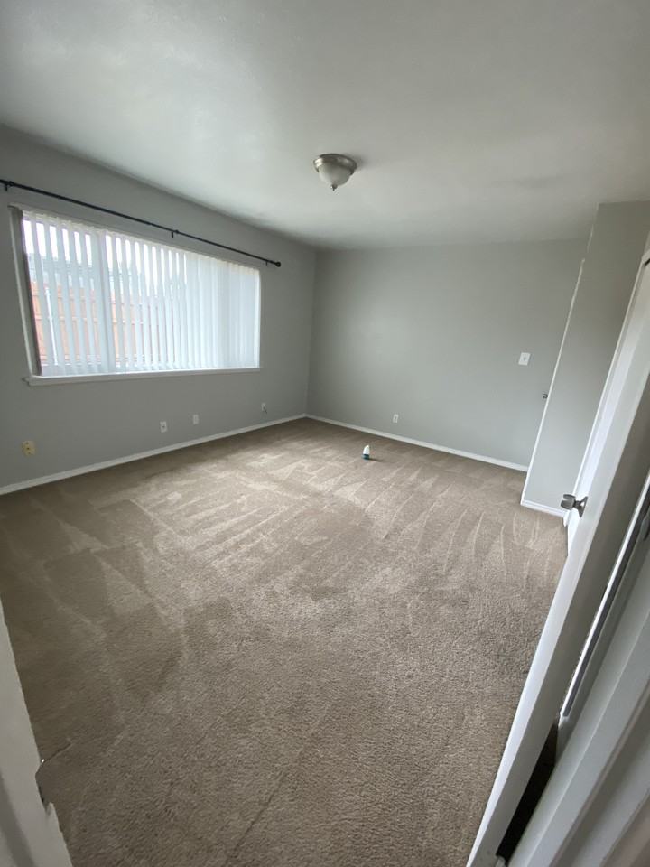 2091 Leoni Dr #NA - Photo 4 of 16
