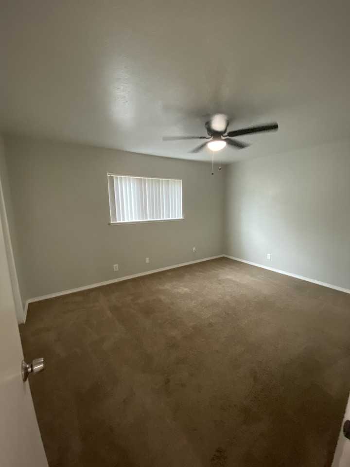 2091 Leoni Dr #NA - Photo 6 of 16