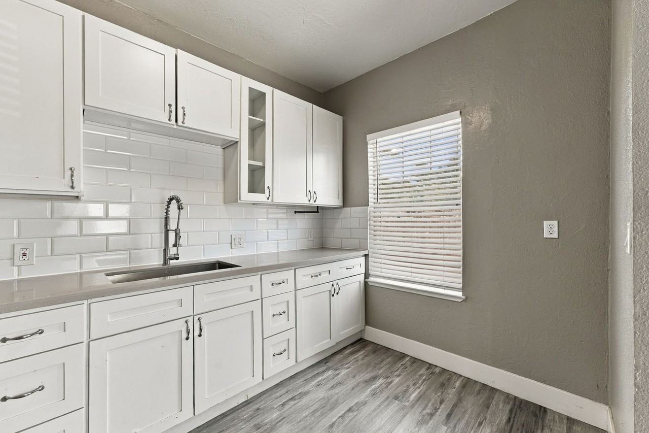 2982 26th Ave - Photo 7 of 36