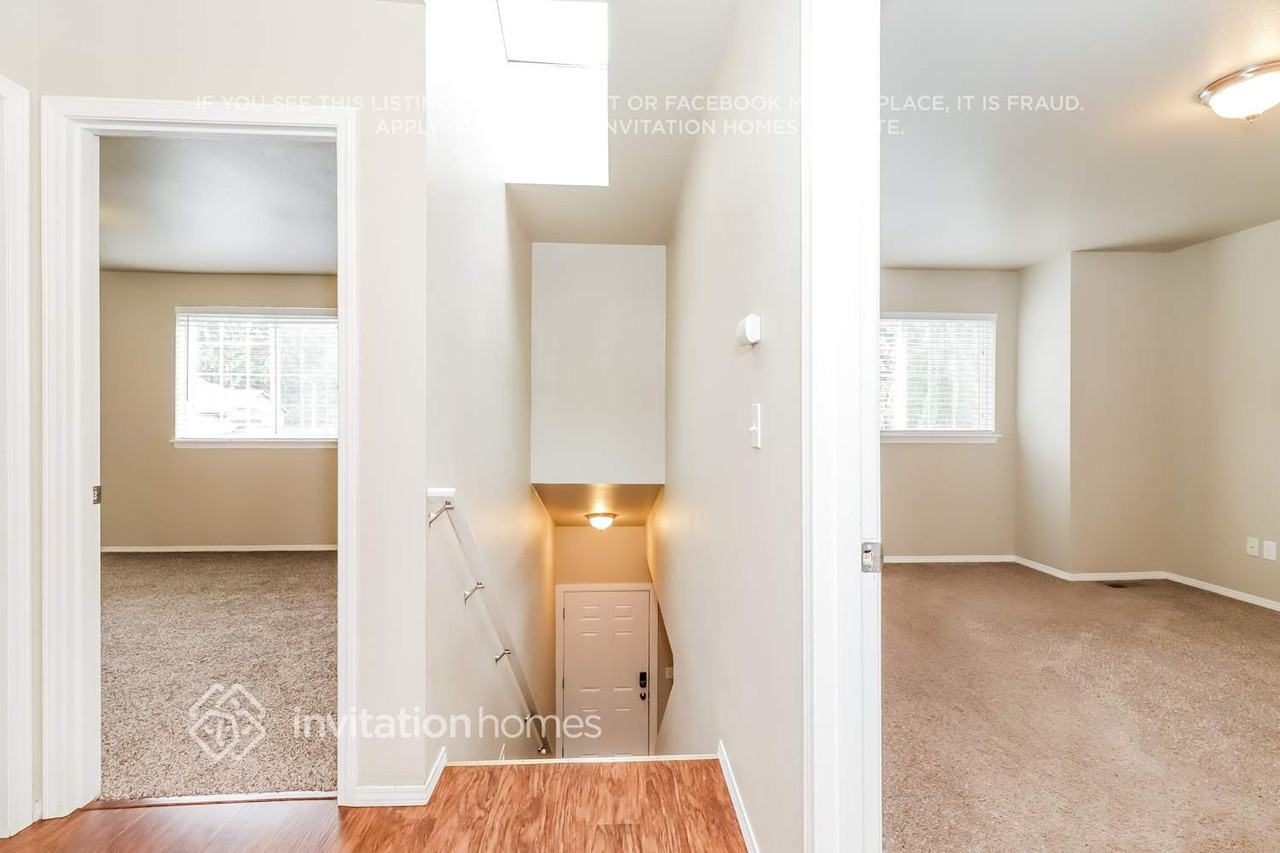 1007 96th Ave Se - Photo 2 of 17