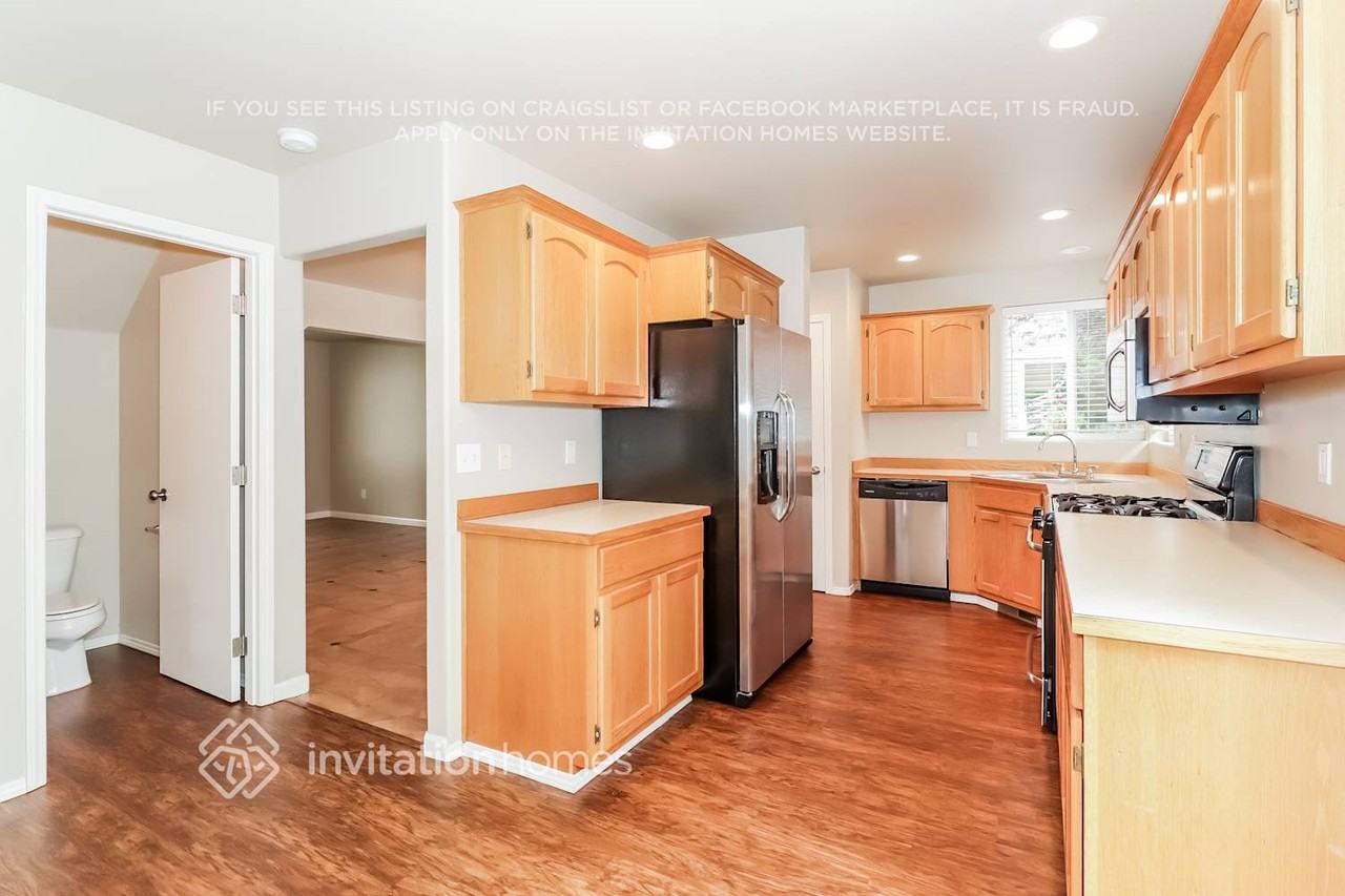 1007 96th Ave Se - Photo 7 of 17