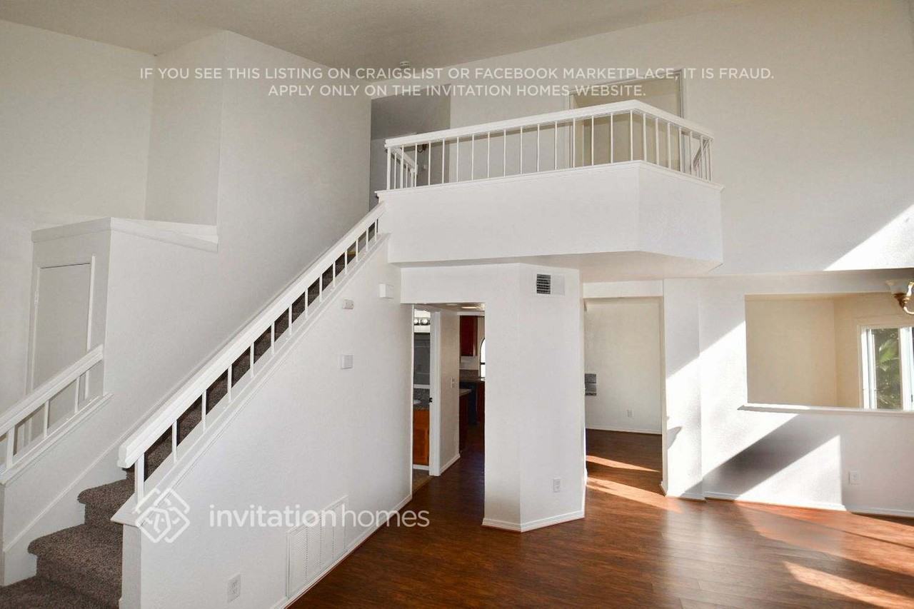 3032 Danehurst Ct - Photo 2 of 12