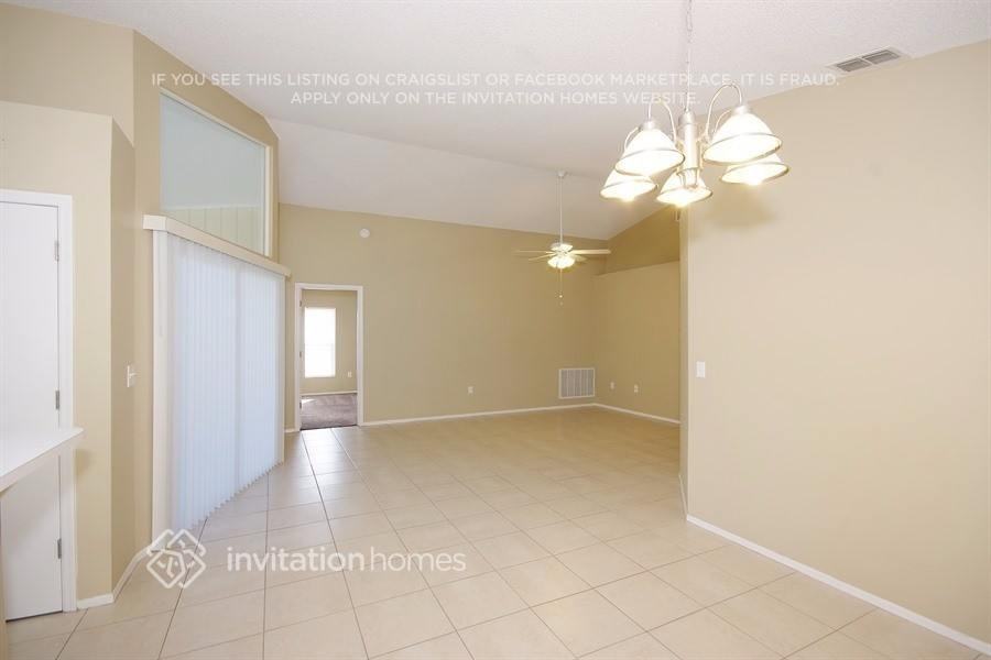 447 Emerald Cove Loop - Photo 2 of 18