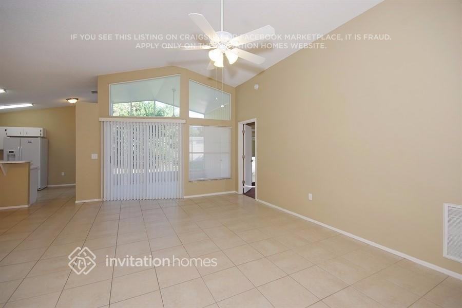 447 Emerald Cove Loop - Photo 3 of 18