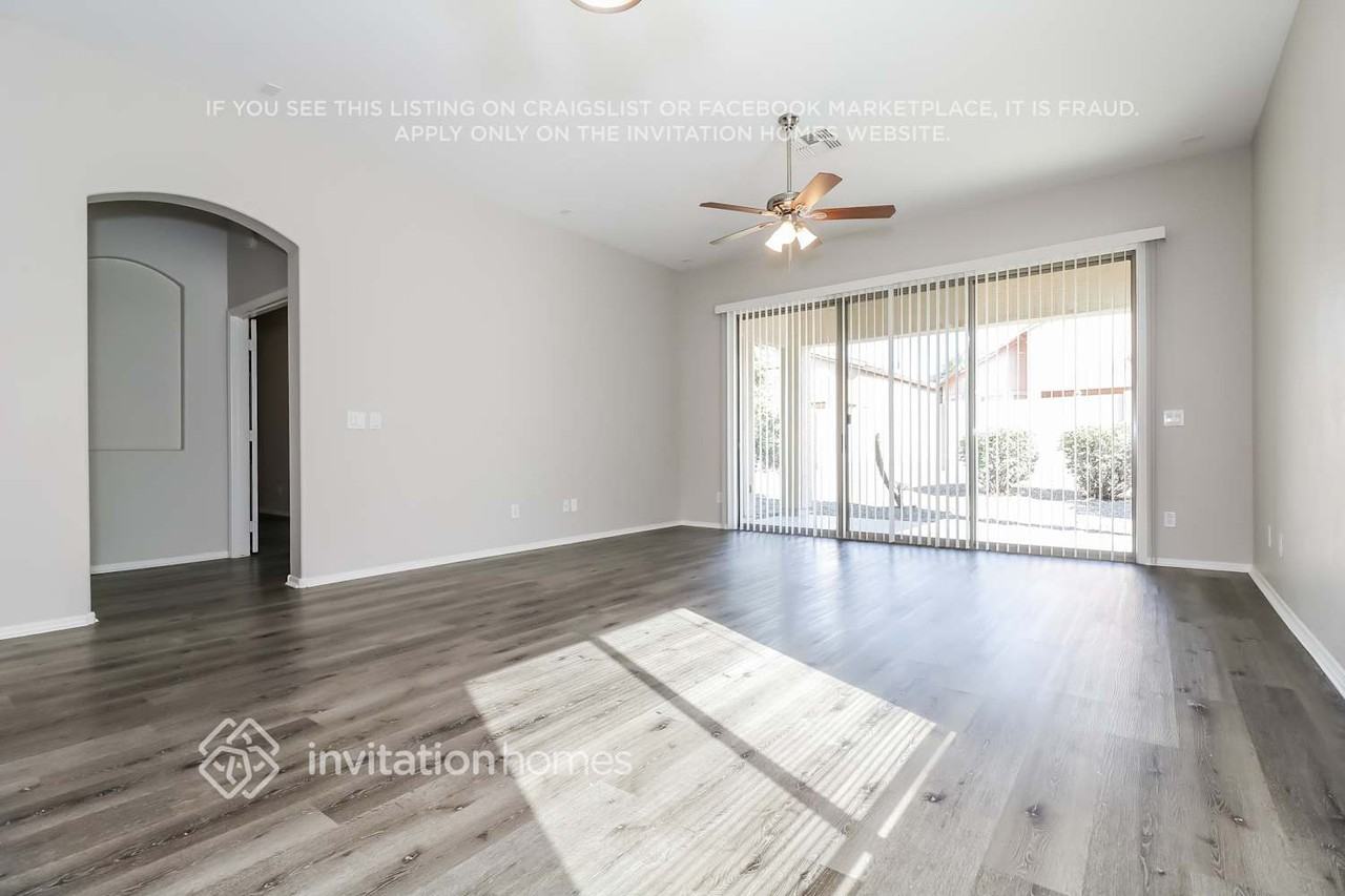 13578 W Port Au Prince Ln - Photo 4 of 16