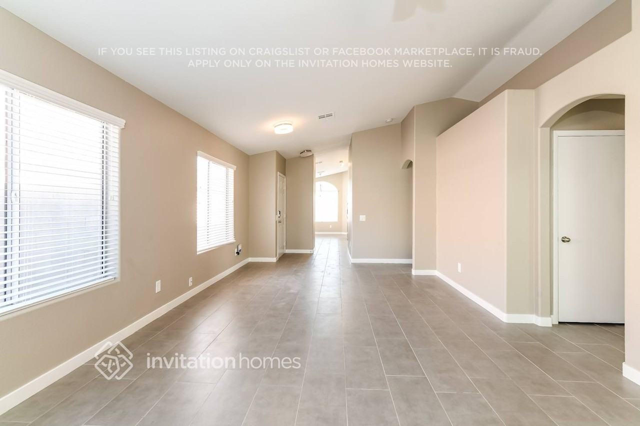7928 Turtle Island Ct - Photo 5 of 21