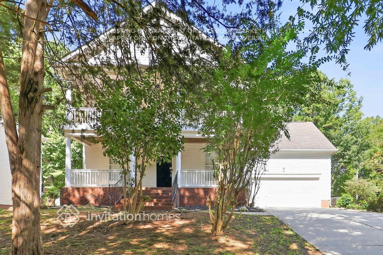 7706 Red Oaks Trl - Photo 2 of 18