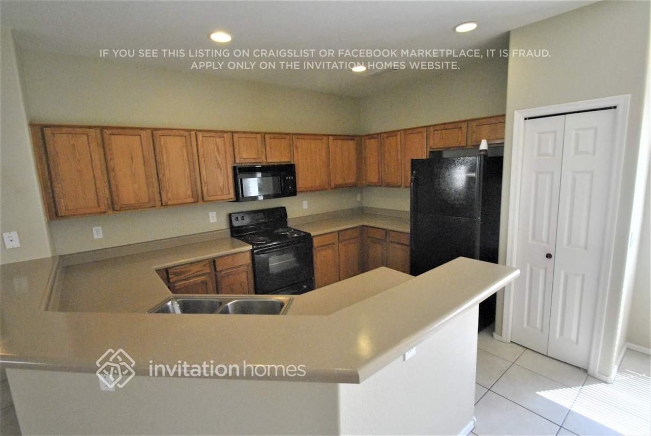 1018 S 4th Ave - Photo 5 of 11