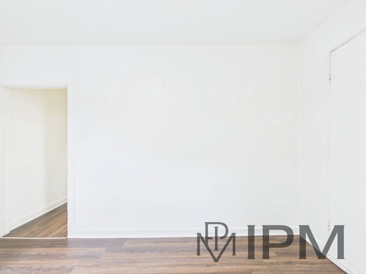 36 N Hartley St - Photo 2 of 14