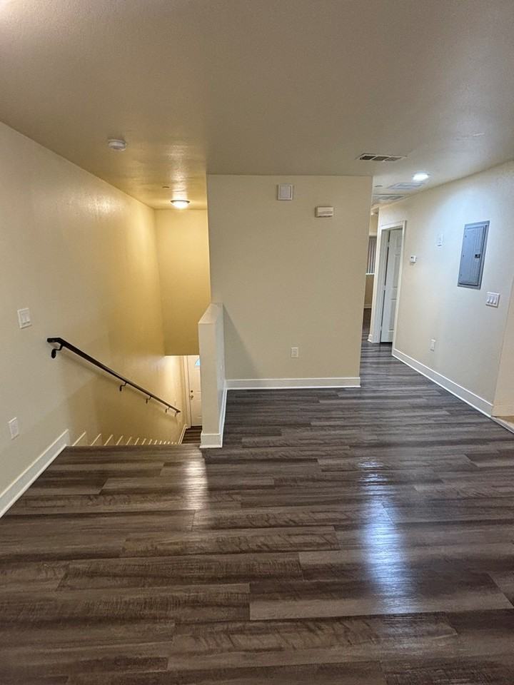 526 West Colden Avenue - Photo 2 of 11