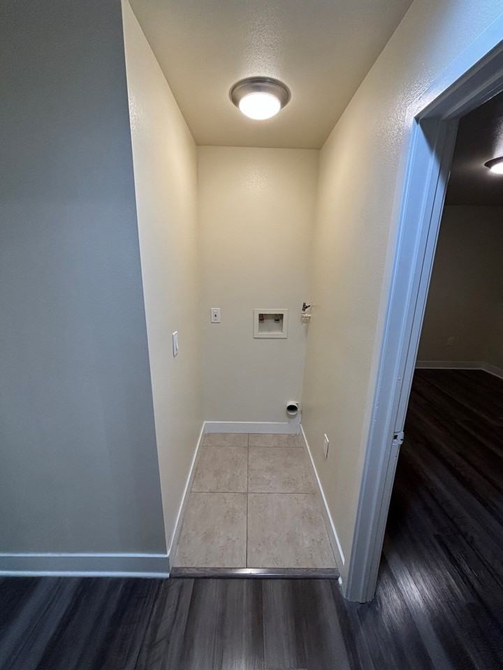 526 West Colden Avenue - Photo 6 of 11