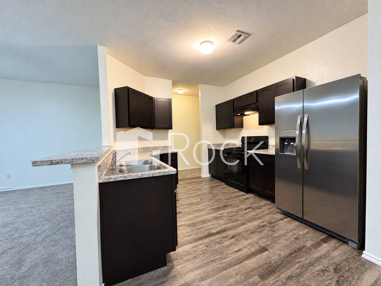 321 Karlee Ln - Photo 3 of 36