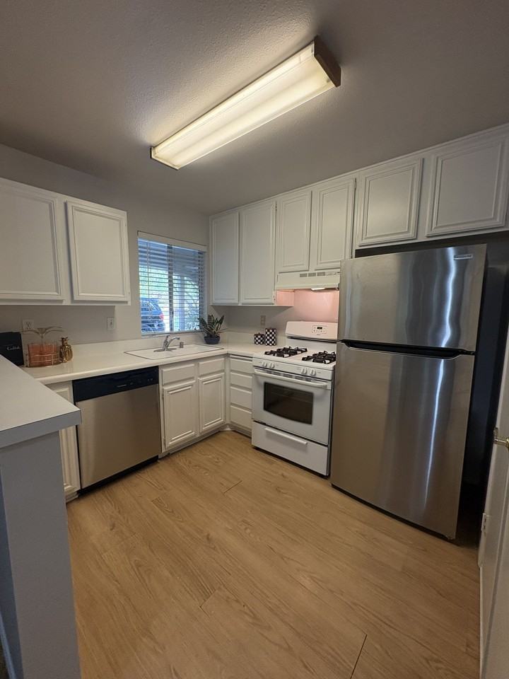 2920 Luciernaga St Apt 101 #2920-101 - Photo 4 of 19
