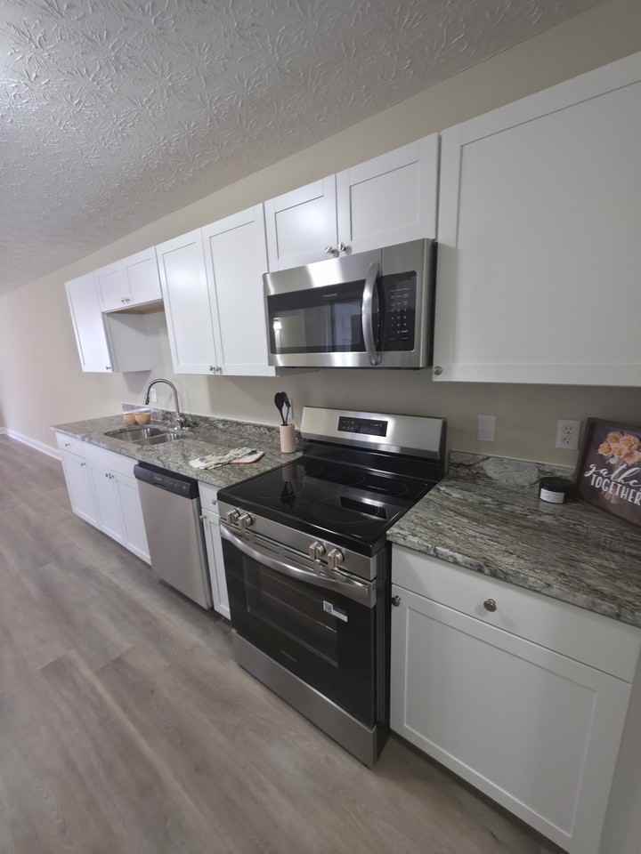251 Westchester Cir #1 - Photo 2 of 15