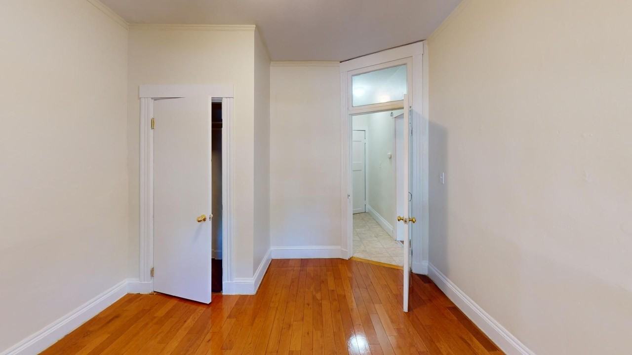 128 Allston St - Photo 7 of 11