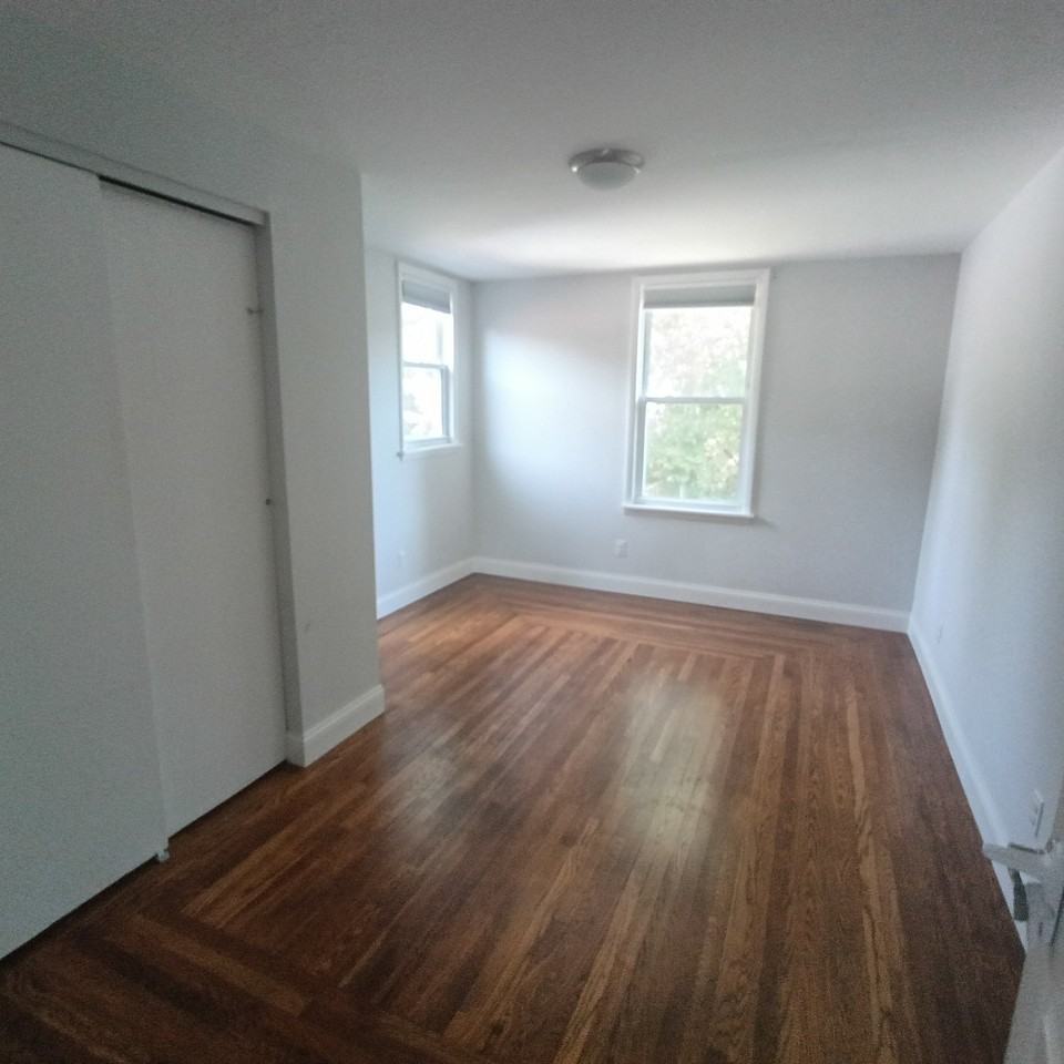 422 Purcell Ave #1 - Photo 3 of 5