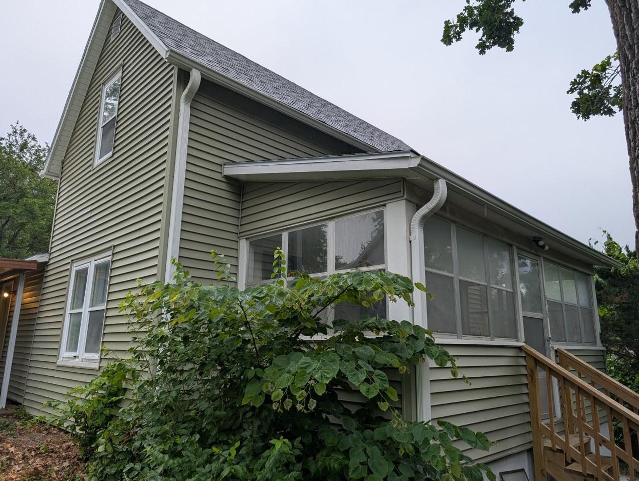 1018 S 8th St - Photo 2 of 11