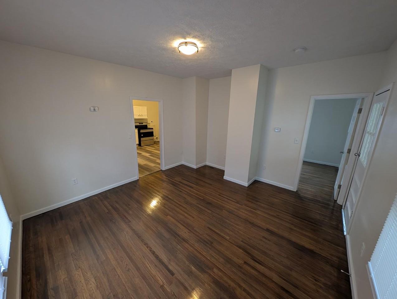 1018 S 8th St - Photo 3 of 11